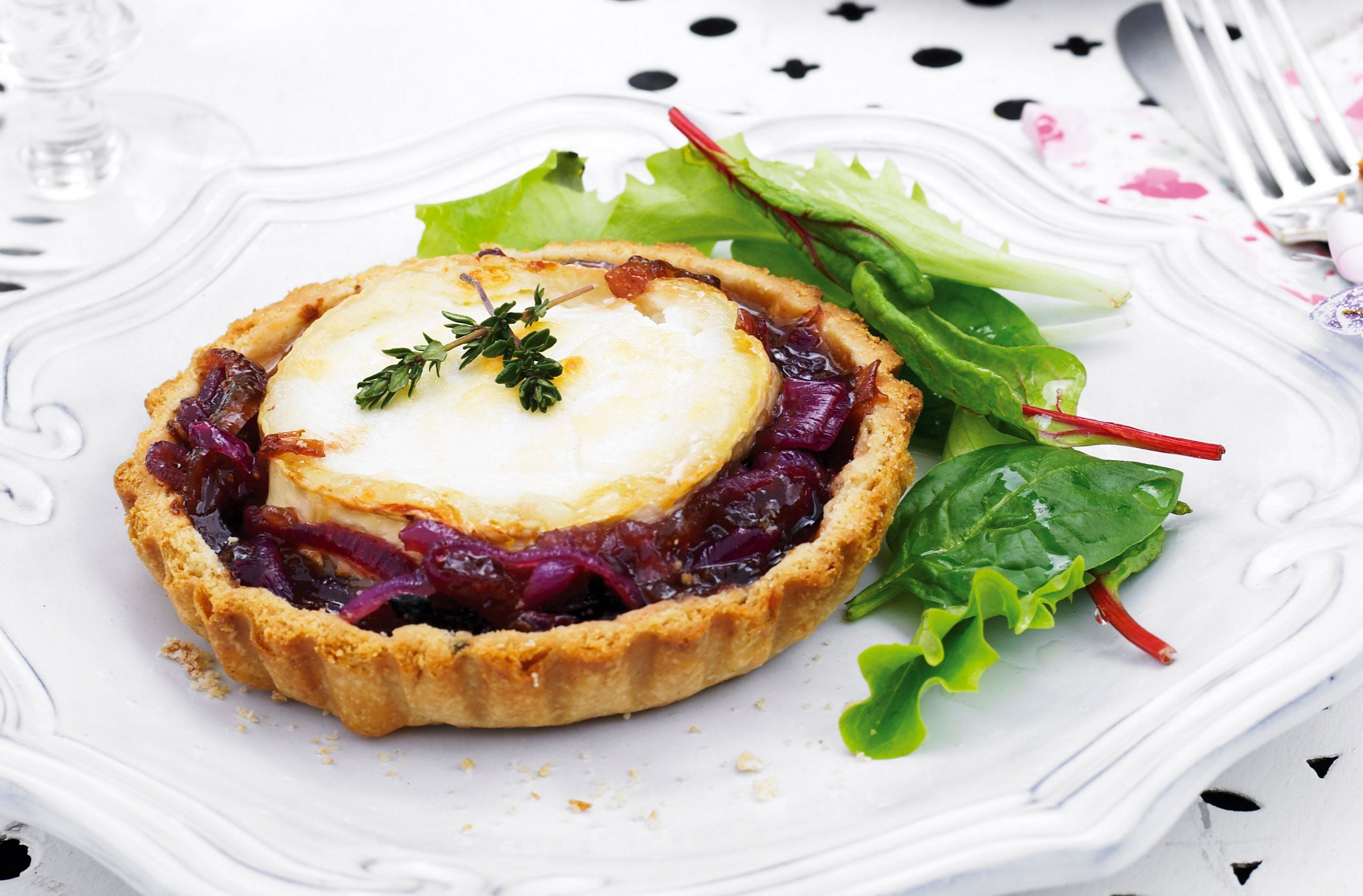 Walnut Cheese and Red Onion Chutney Tartlets – Dutch Cheeseman UK